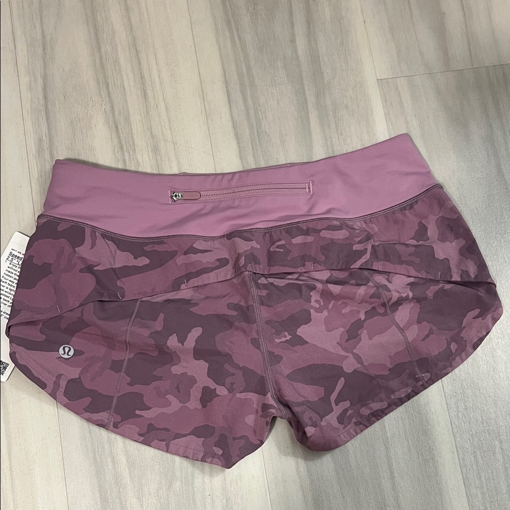 NWT Lululemon Athletica speed up shorts 2.5 inch - Picture 2 of 3